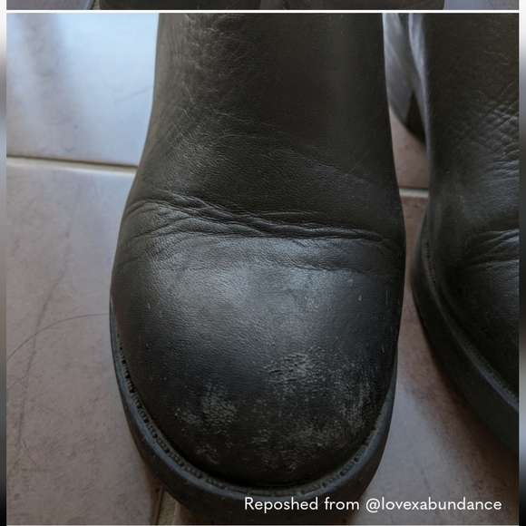 🧡2/$35🧡 Steve Madden boots - Picture 3 of 5